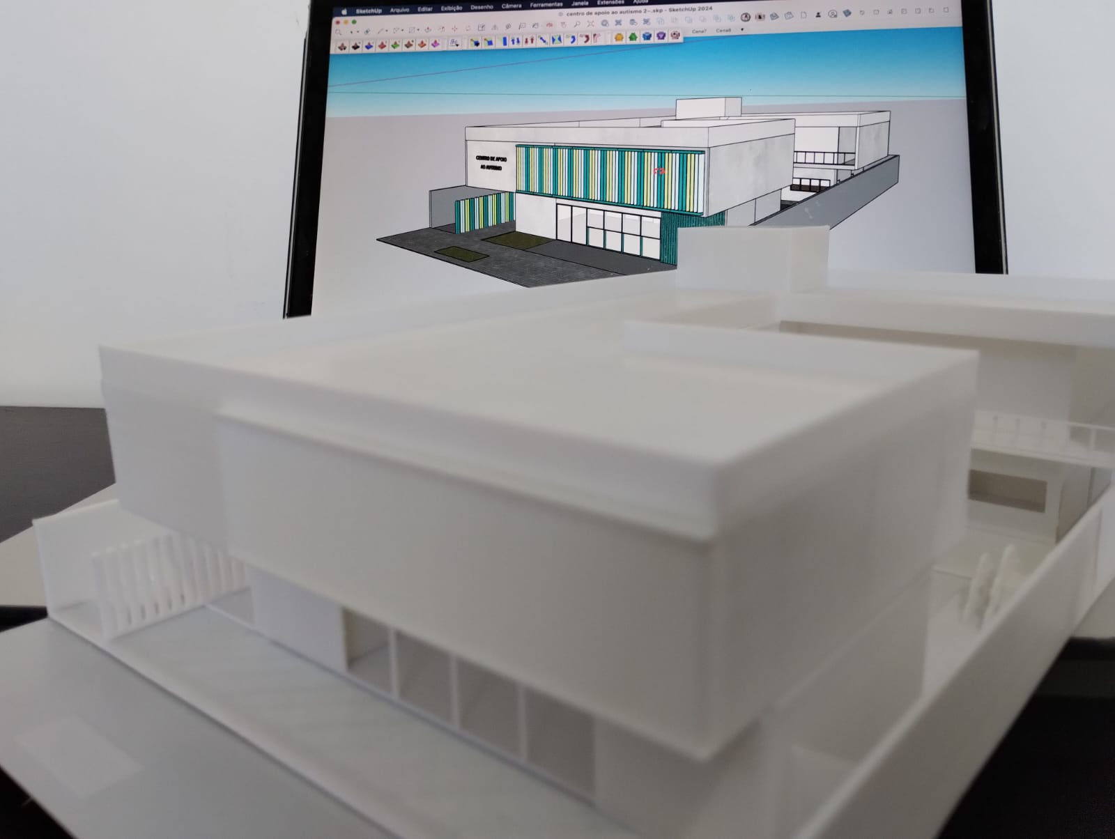 Maquetes: centro de apoio - Fiat