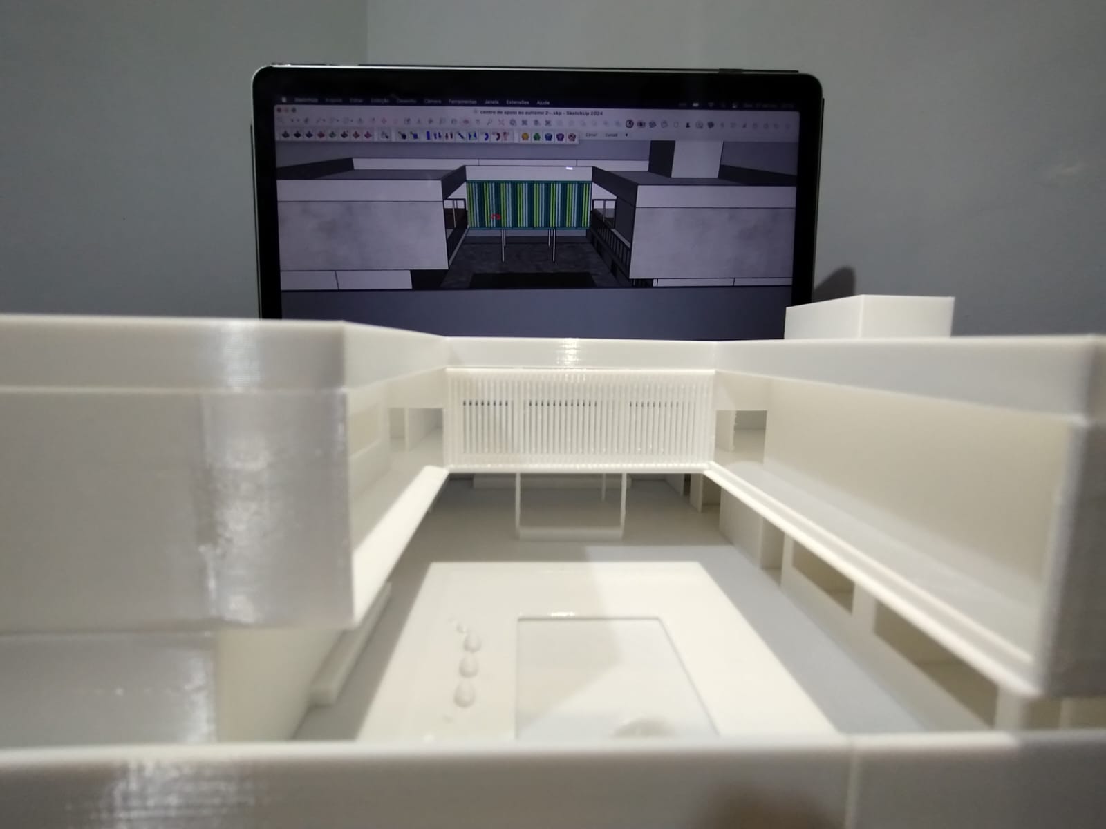 Maquetes: centro de apoio - Fiat